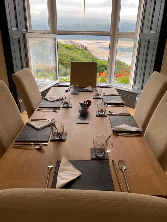 No6 Bed & Breakfast Barmouth Bagian luar foto