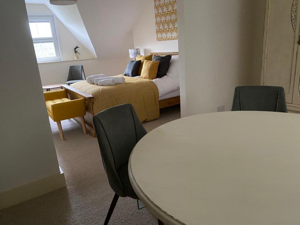 No6 Bed & Breakfast Barmouth Bagian luar foto