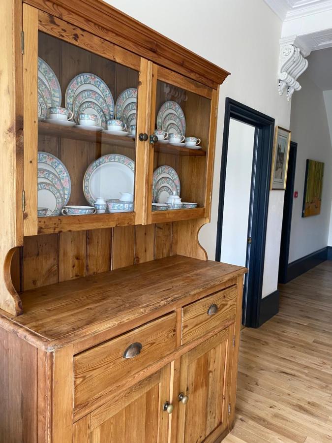 No6 Bed & Breakfast Barmouth Bagian luar foto
