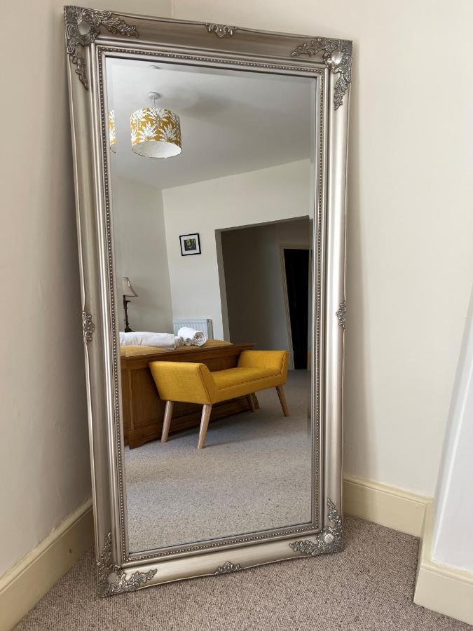 No6 Bed & Breakfast Barmouth Bagian luar foto